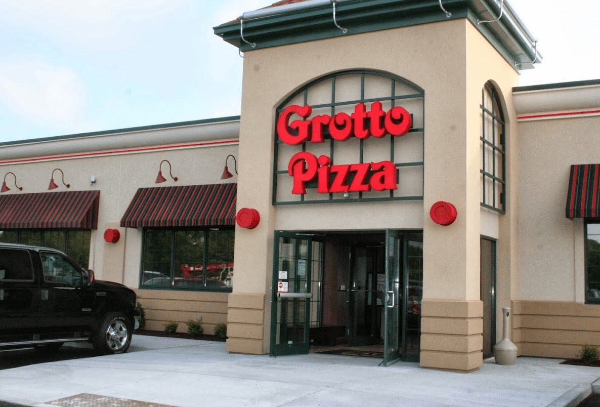 Grotto-Pizza-–-Milford-1-min